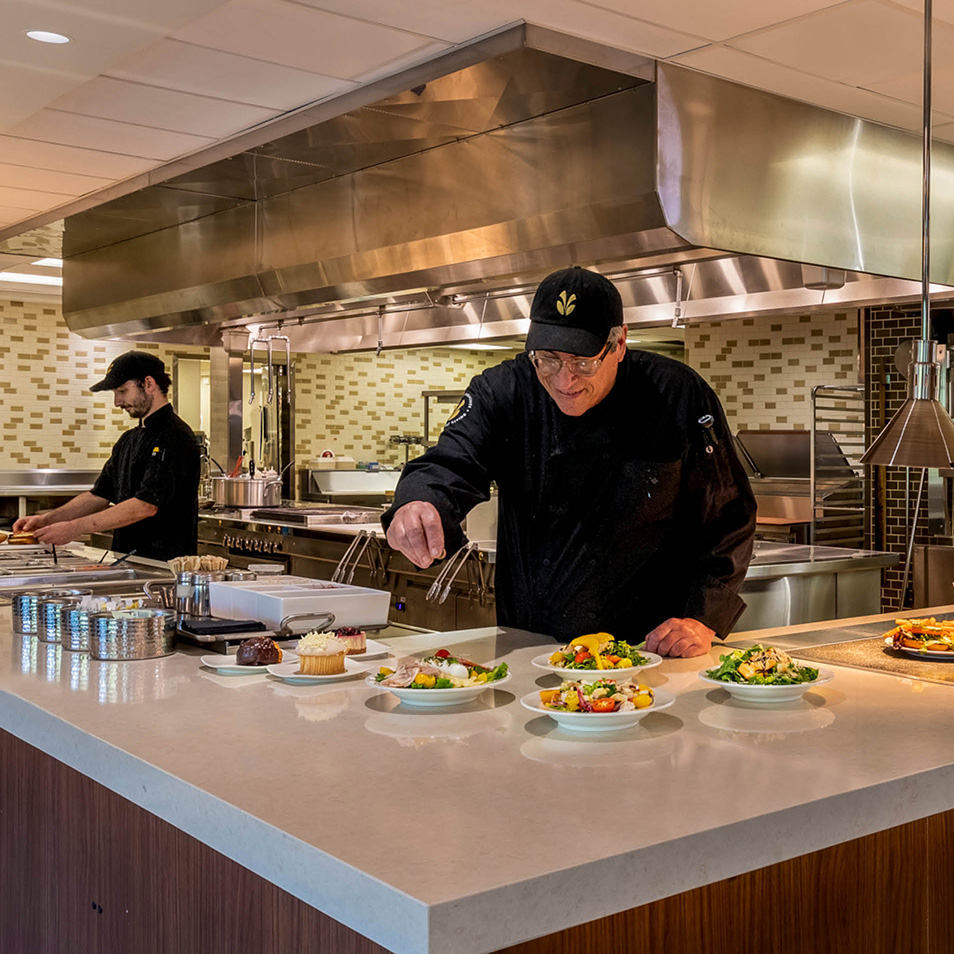 Dining Operations_Koda Ridge_The Springs Living